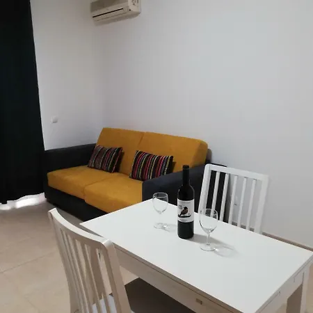 Flamingo Apartment *